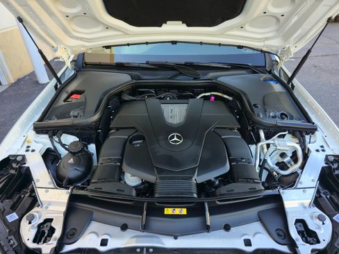 Used 2018 Mercedes-Benz E 400 4MATIC Wagon image 33