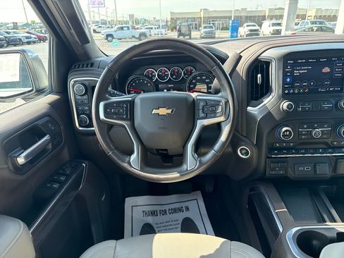 Used 2021 Chevrolet Silverado 1500 LTZ w/ Safety Package II AWD/4WD image 17