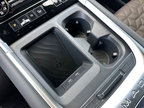 New 2026 Nissan Armada Platinum Reserve image 40