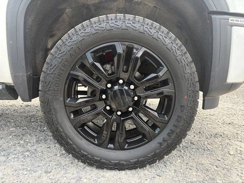 Used 2025 GMC Sierra 2500 Denali Ultimate AWD/4WD image 15