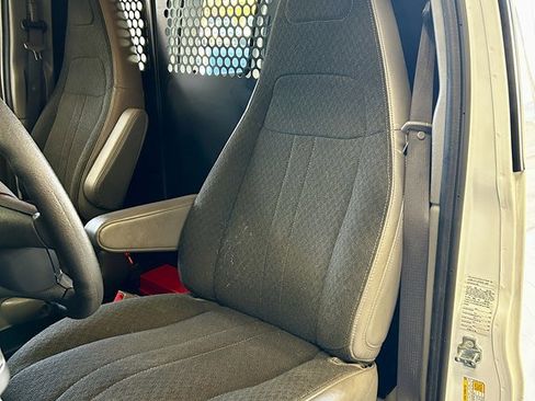Used 2024 Chevrolet Express 2500 w/ Driver Convenience Package image 13