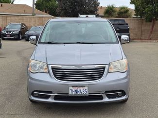 Used 2014 Chrysler Town & Country Touring-L w/ Driver Convenience Group FWD video 2