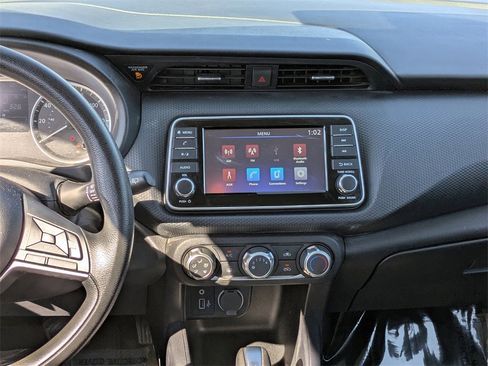 Used 2023 Nissan Kicks S image 17