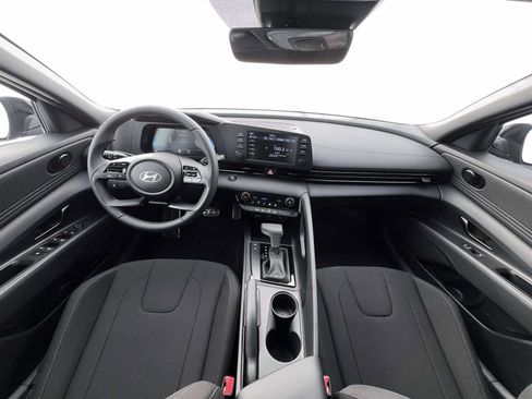 New 2026 Hyundai Elantra Sport FWD image 13