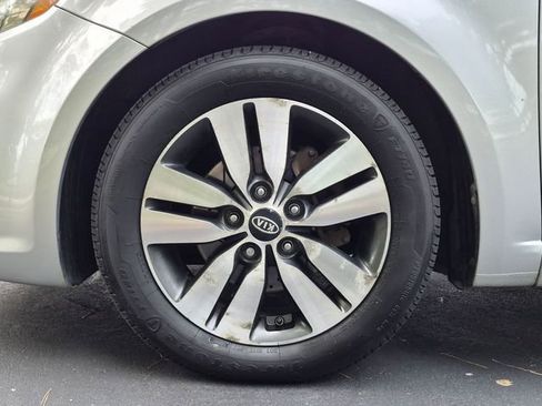 Used 2013 Kia Forte Koup EX FWD image 20