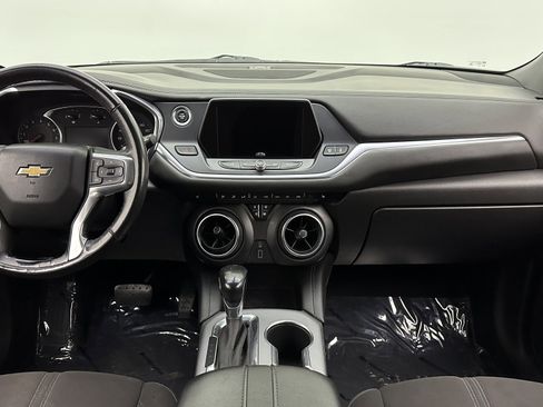 Used 2019 Chevrolet Blazer LT image 25