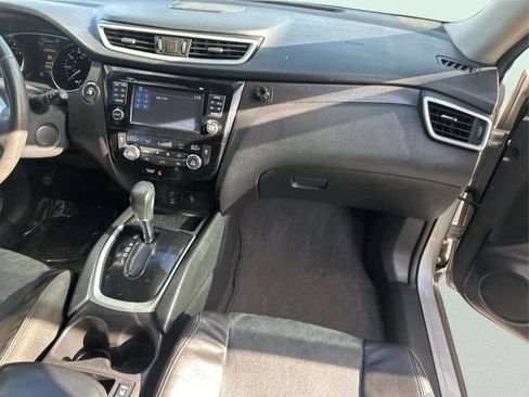 Used 2016 Nissan Rogue SL w/ SL Premium Package AWD/4WD image 8