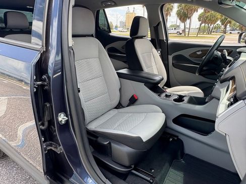 Used 2018 GMC Terrain SLE w/ Driver Convenience Package FWD image 16