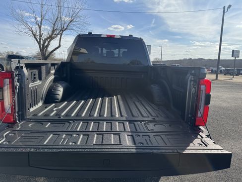 Certified 2026 Ford F250 Platinum w/ FX4 Off-Road Package image 7