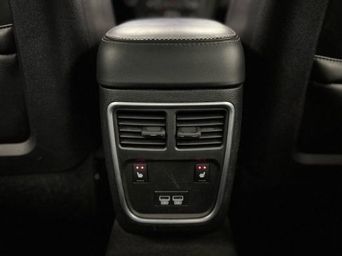 Used 2018 Dodge Charger R/T Scat Pack w/ Dynamics Package image 39