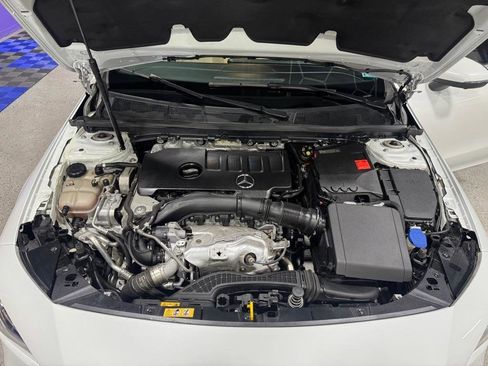 Used 2022 Mercedes-Benz CLA 250 4MATIC image 15