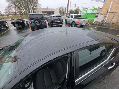 Used 2025 Nissan Altima 2.5 S image 11