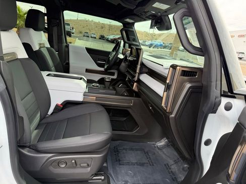 Used 2024 GMC Hummer EV 3X image 14