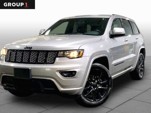 Used 2020 Jeep Grand Cherokee Altitude AWD/4WD image 1