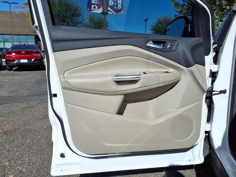 Used 2018 Ford Escape SEL image 18