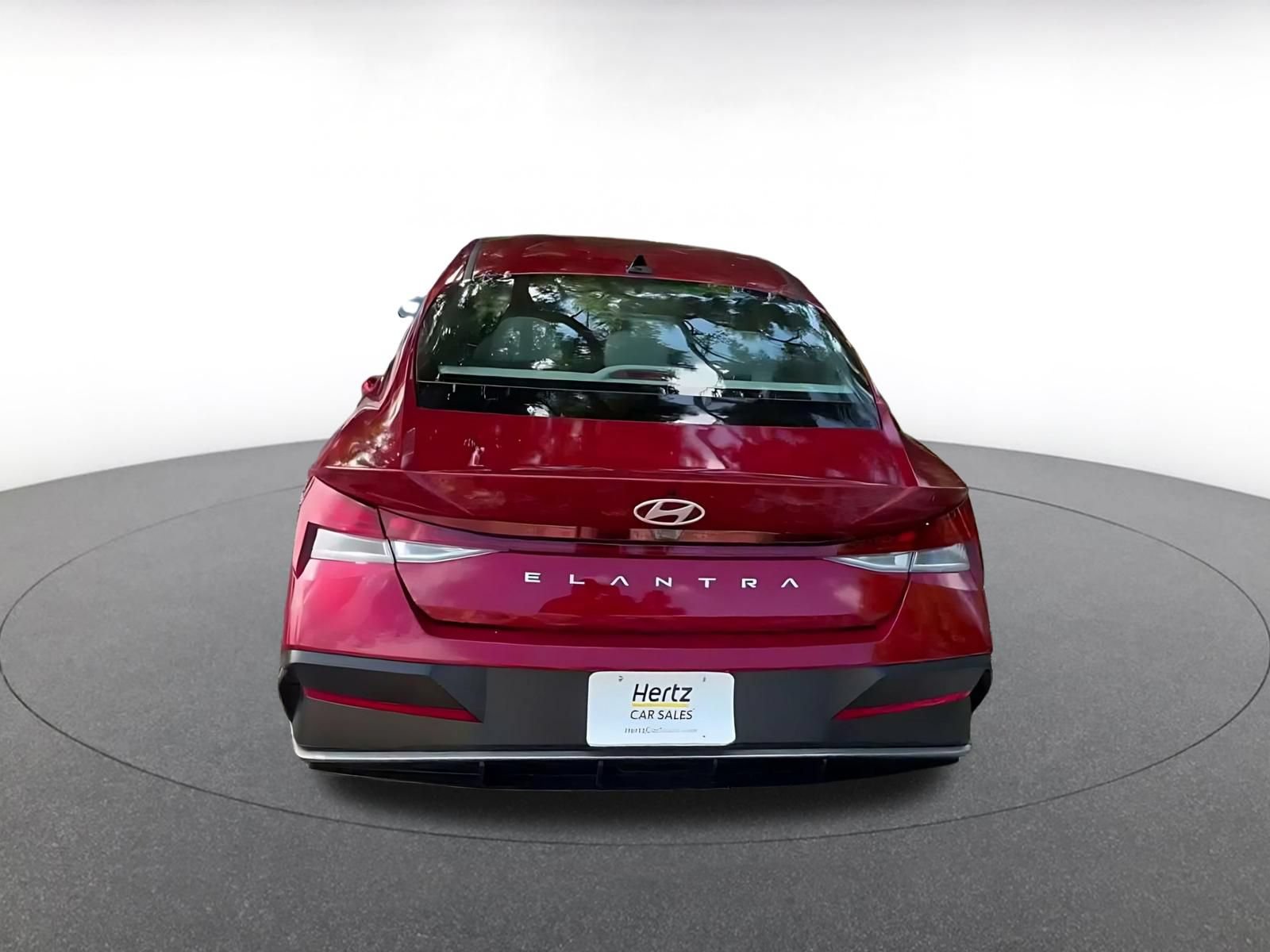 Used 2025 Hyundai Elantra SEL FWD image 12
