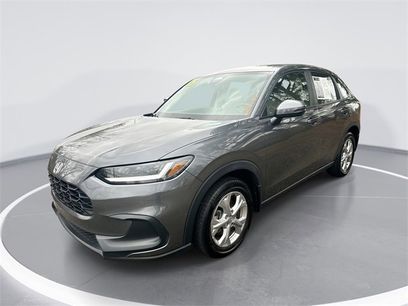 Used 2025 Honda HR-V LX