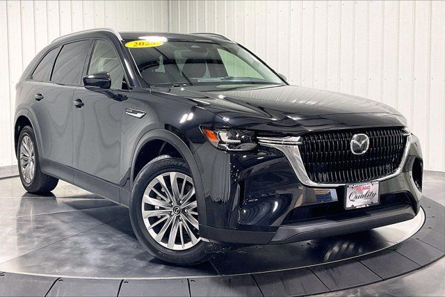 Used 2025 MAZDA CX-90 3.3 Turbo w/ Preferred Package AWD/4WD image 3