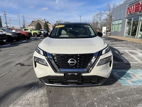 Used 2023 Nissan Rogue SL image 8