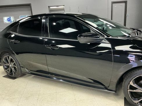 Used 2018 Honda Civic Sport image 28