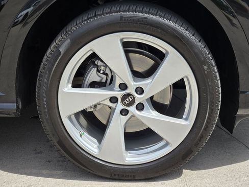 Certified 2025 Audi Q5 Premium Plus w/ Premium Plus image 16