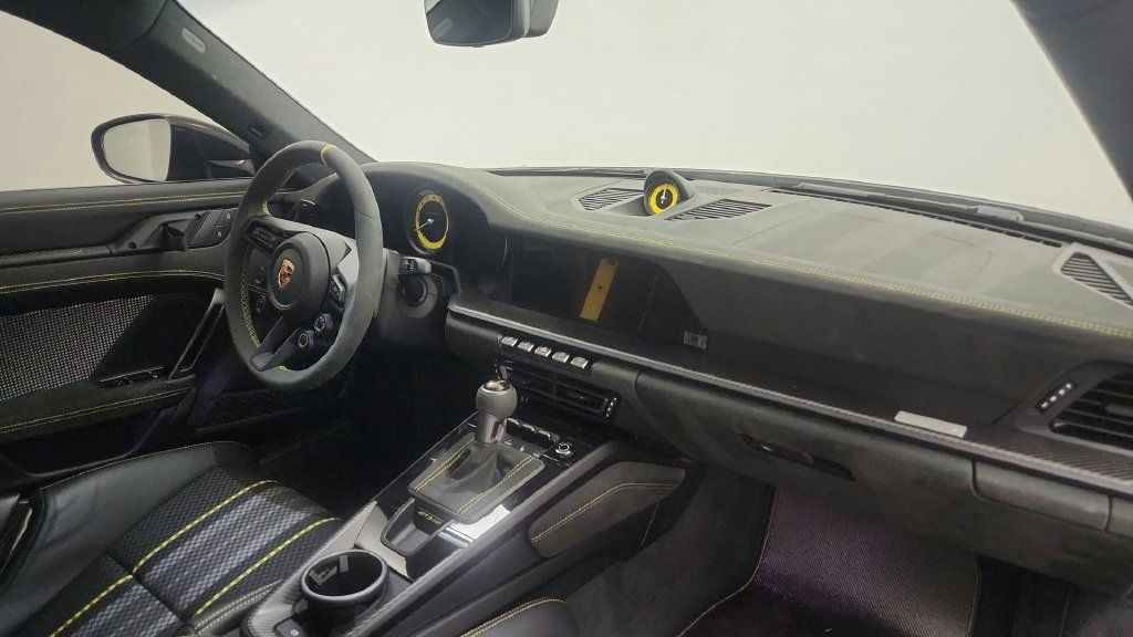 Used 2025 Porsche 911 GT3 RS RWD image 48