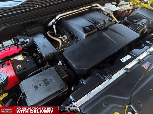 Used 2023 GMC Canyon AT4X w/ Edition 1 AWD/4WD image 15