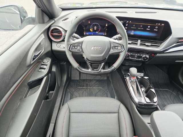 New 2026 Chevrolet Trax RS w/ Driver Confidence Package FWD image 7