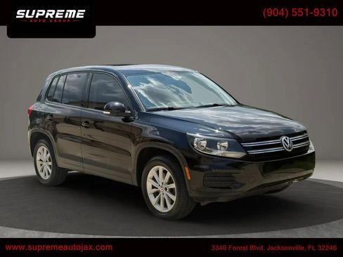Used 2017 Volkswagen Tiguan Limited w/ Alloy Wheels Package AWD/4WD image 1