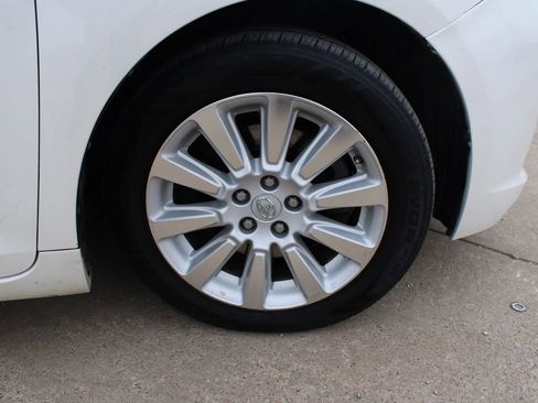 Used 2013 Toyota Sienna Limited image 9