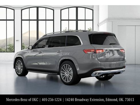 New 2026 Mercedes-Benz GLS 580 4MATIC image 29