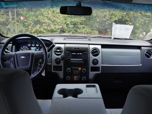 Used 2013 Ford F150 XLT w/ Luxury Equipment Group image 10
