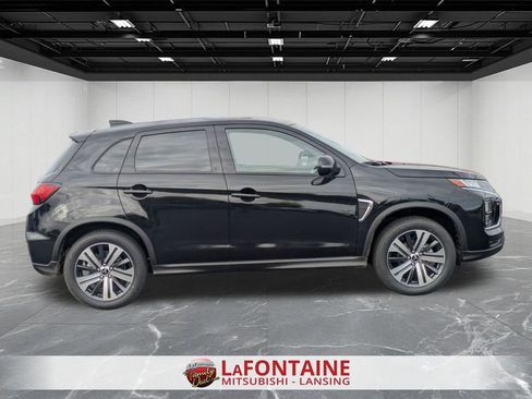 New 2025 Mitsubishi Outlander Sport SE image 6