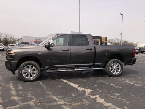 New 2026 RAM 2500 Laramie w/ Sport Appearance Package AWD/4WD image 11