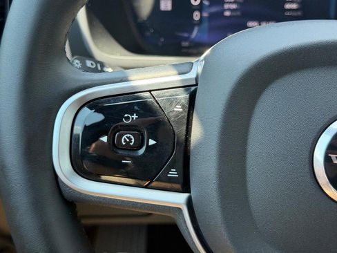 Certified 2026 Volvo XC90 B6 Plus AWD/4WD image 19