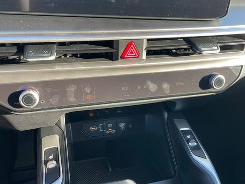 New 2026 Kia Sorento S AWD/4WD image 16