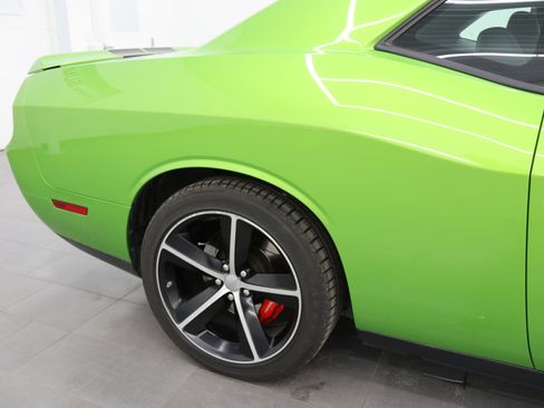 Used 2011 Dodge Challenger SRT8 w/ Green w/Envy Group image 26