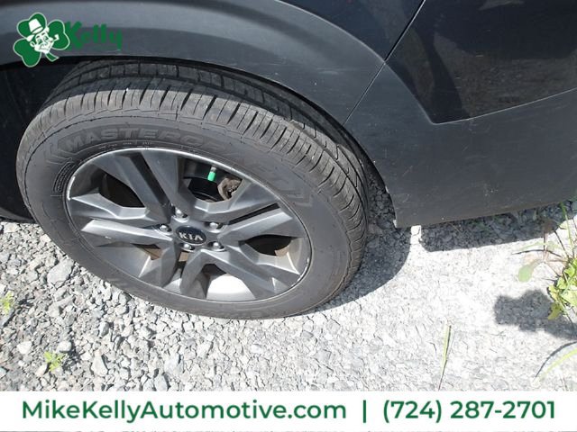 Used 2021 Kia Seltos S FWD image 3