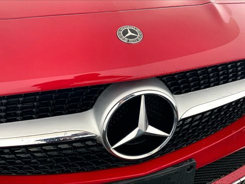 Certified 2019 Mercedes-Benz CLA 250 4MATIC image 32