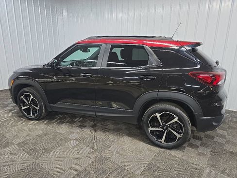 Used 2022 Chevrolet TrailBlazer RS w/ Technology Package AWD/4WD image 4