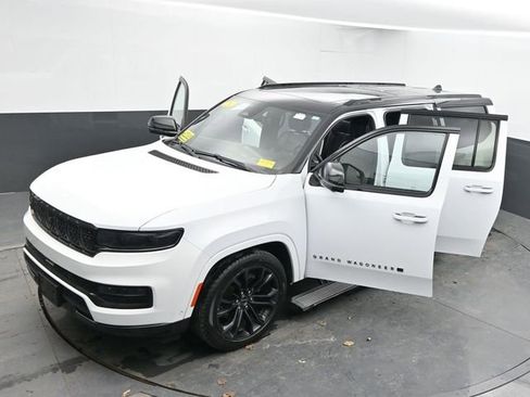 Used 2024 Jeep Grand Wagoneer L Series II w/ Quick Order Packagew 28T image 66