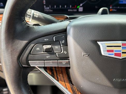 Used 2022 Cadillac Escalade ESV Premium Luxury RWD image 18