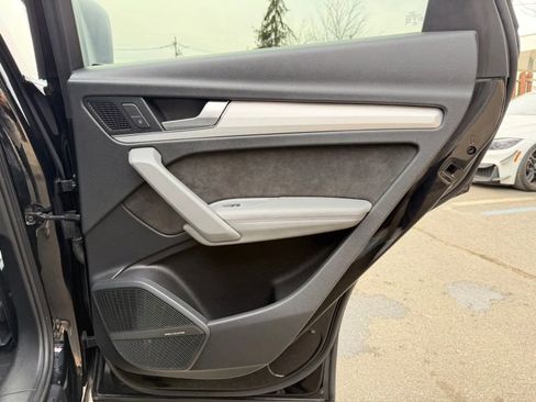 Used 2018 Audi SQ5 Premium Plus w/ S Sport Package image 20