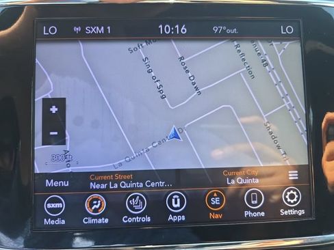Used 2020 Jeep Grand Cherokee Altitude RWD image 13