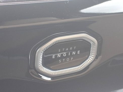 New 2026 Jeep Grand Cherokee Limited RWD image 13