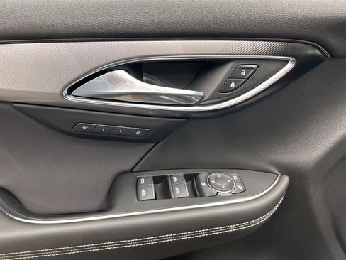 New 2025 Buick Envision Sport Touring image 6