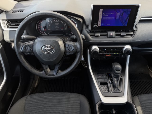 Used 2025 Toyota RAV4 LE FWD image 12