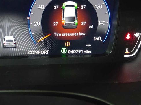 Used 2023 Acura Integra A-Spec image 29