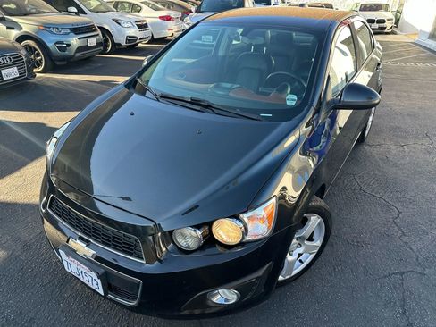 Used 2015 Chevrolet Sonic LTZ image 2