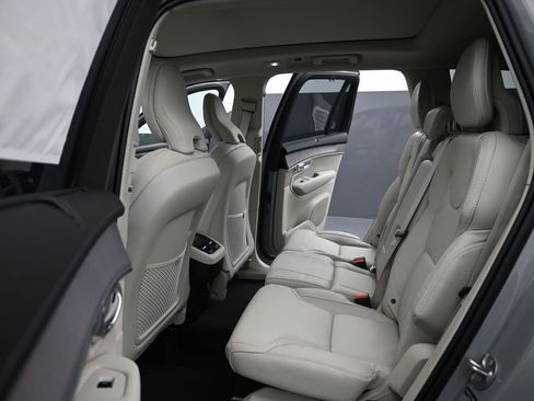 New 2026 Volvo XC90 B6 Ultra w/ Protection Package AWD/4WD image 21